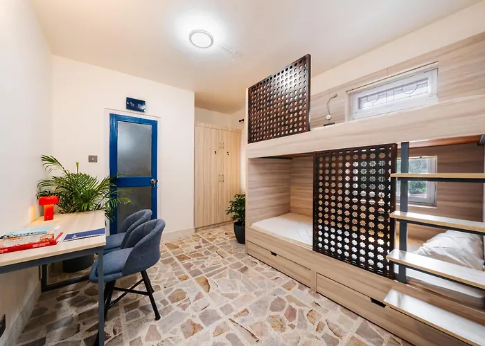 ホステル Draper Startup House *