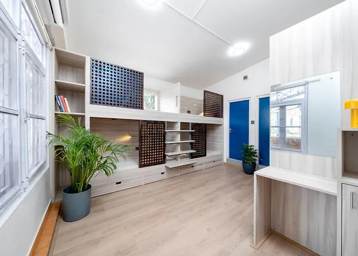ホステル Draper Startup House