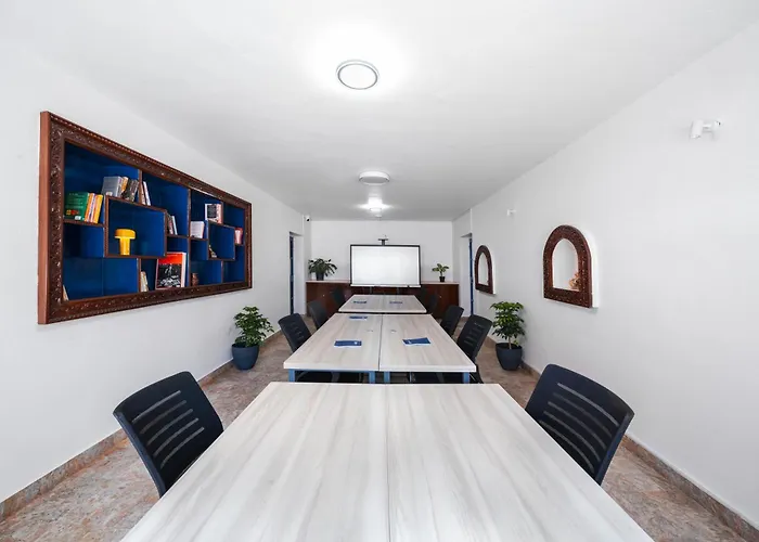 ホステル Draper Startup House *