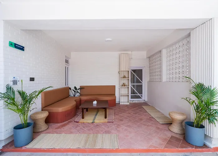 ホステル Draper Startup House